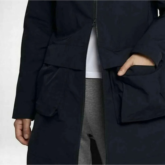 *Nike Waterproof Packable Parka - Picture 3 of 8
